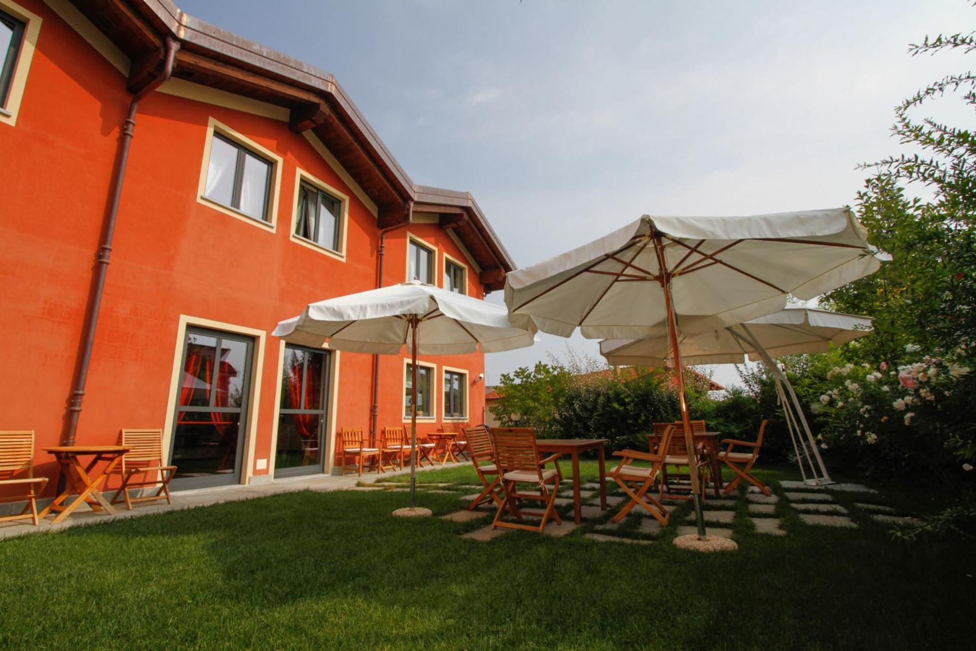 Albergo Della Ceramica Villanova Mondovì Buitenkant foto