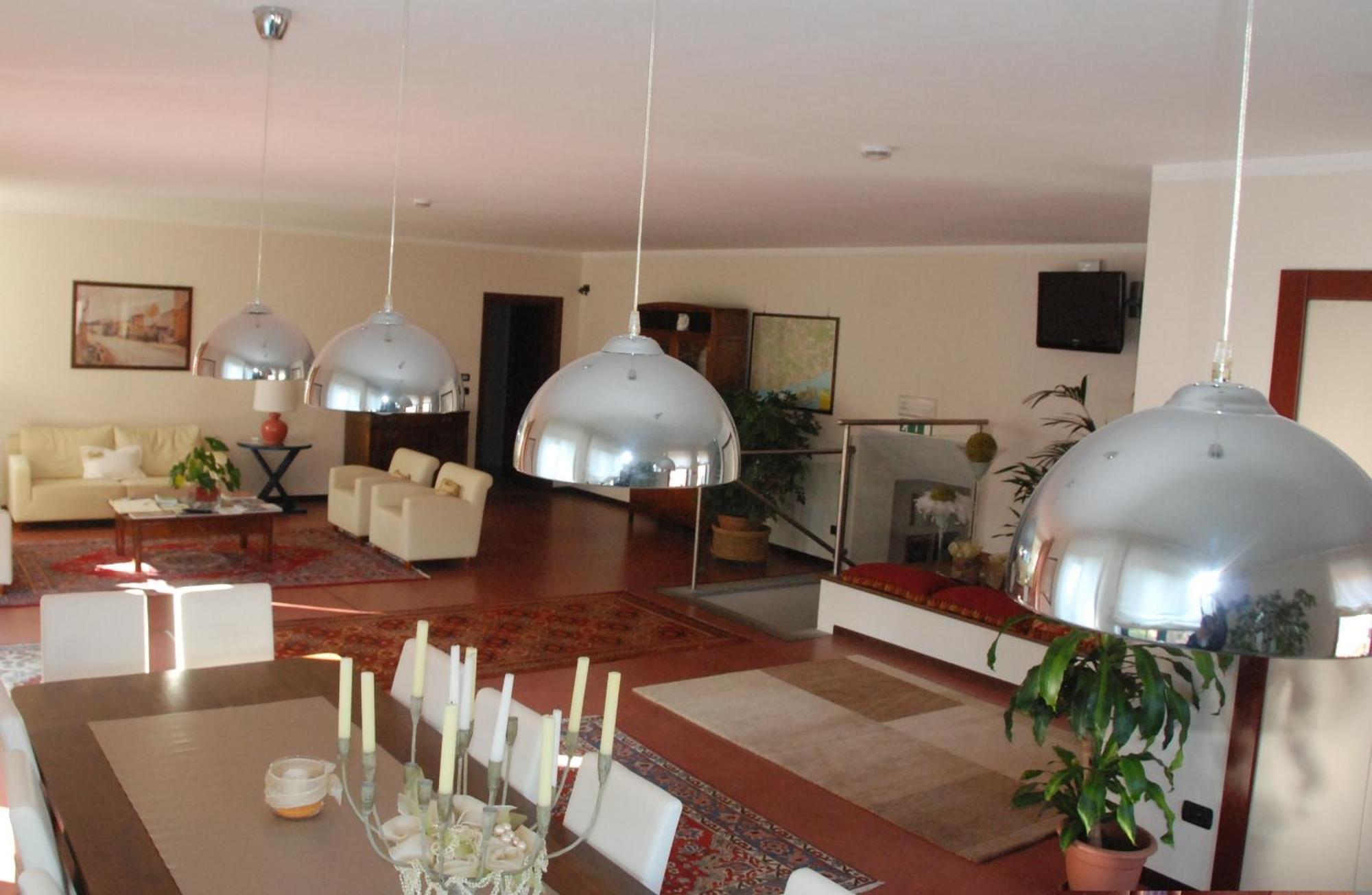Albergo Della Ceramica Villanova Mondovì Buitenkant foto