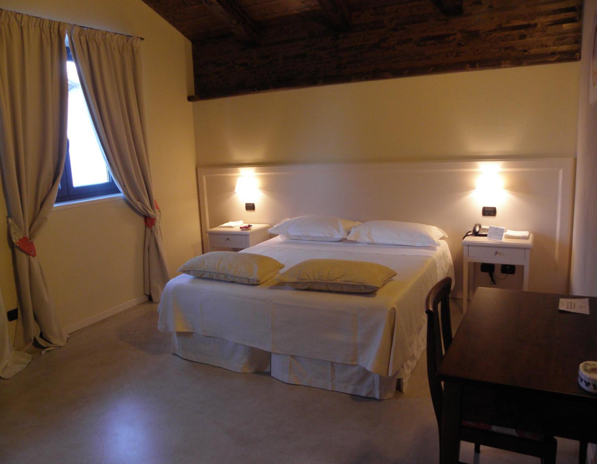 Albergo Della Ceramica Villanova Mondovì Kamer foto